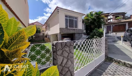 Casa com 3 dormitórios à venda, 101 m² por R$ 550.000,00 - Porto Novo - São Gonçalo/RJ