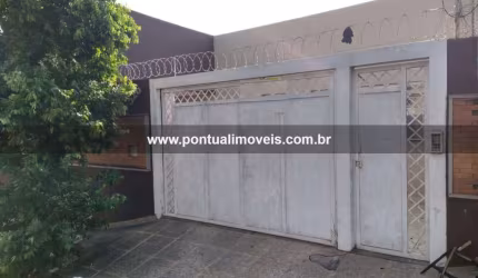 Casa à Venda em Marília no Bairro Alto Cafezal
