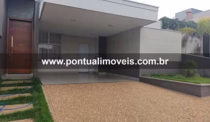 Casa à venda em Marília no Condomínio Esmeralda Residence II - Estuda permuta por imóvel até de até R$450 mil