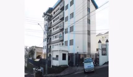 Apartamento à venda em Marília-SP, Edifício Michaela: 4 quartos, 1 suíte, próximo ao centro. Espaçoso e com 3 vagas de garagem!