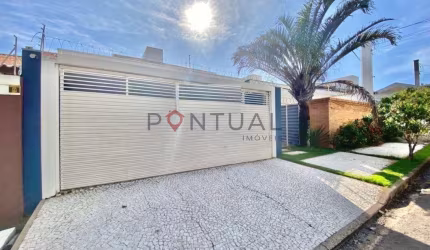 Imperdível oportunidade: Casa de alto padrão com 4 quartos e 4 suítes no Jardim Tropical, Marília-SP! Venha conferir!