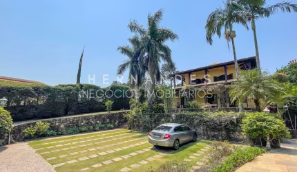 Chácara de luxo à venda em Santana de Parnaíba-SP: Com 4.000.000 terreno, 4 quartos, 2 suítes, 4 salas, 6 banheiros, 15 vagas de garagem