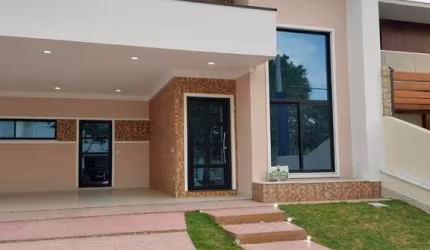 Ótima casa à venda no condomínio Lago da Boa Vista em frente ao Parque Chico Mendes no Bairro Boa Vista em Sorocaba com 200 m2
