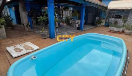 Vende-se Casa de esquina Nossa Senhora Aparecida