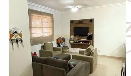 Vende-se Sobrado Condomínio Residencial Green Park (Prox. Shopping Estação)