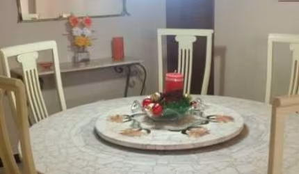 ALUGUEL DE TEMPORADA - APARTAMENTO MOBILIADO NA QUADRA MAR COM 02 DORMITÓRIOS
