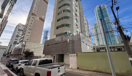 APARTAMENTO LOCAÇÃO ANUAL DE DUAS SUÍTES.