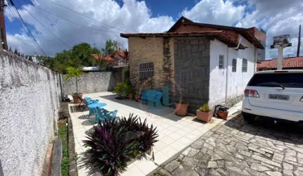 Casa com 3 dormitórios à venda, 220 m² por R$ 850.000,00 - Torre - João Pessoa/PB