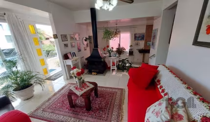 CASA 3 QUARTOS - ESPÍRITO SANTO - PORTO ALEGRE - RS