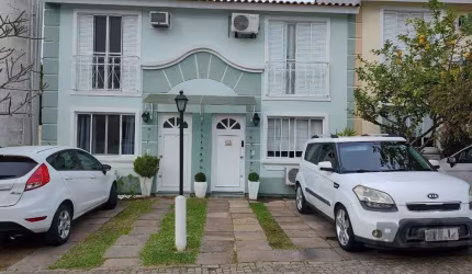 Sobrado em condomínio, 2 quartos, suite americana, churrasqueira, 1 vaga - Bairr
