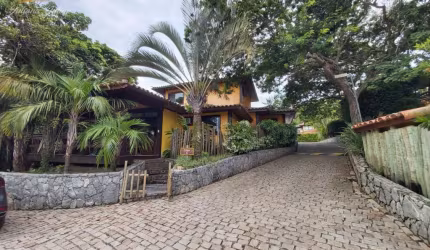 CASA COM 4 SUÍTES A VENDA EM BÚZIOS RJ