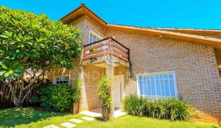 Sobrado semi mobiliado no Jardim Iguaçu, com área gourmet e piscina com sauna