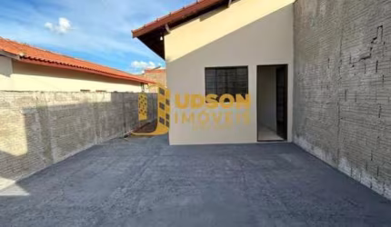 Casa para Venda em Bauru, Tangaras, 2 dormitórios, 1 banheiro, 2 vagas