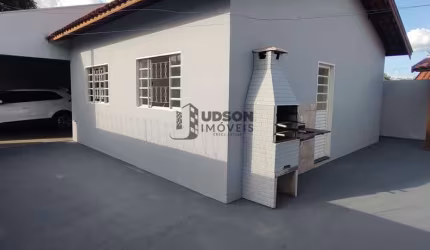Casa para Venda em Bauru, Parque Santa Edwiges, 3 dormitórios, 1 suíte, 2 banheiros, 2 vagas