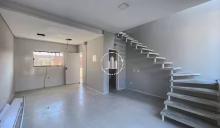 Sobrado Geminado 95m² com 2 Quartos e Suítes na Ipiranga