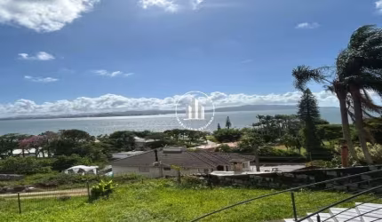 Casa 310m² com 3 Quartos e Suíte na Ponta de Baixo