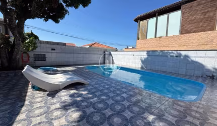 Casa 2 Quartos com Piscina - Passa Vinte