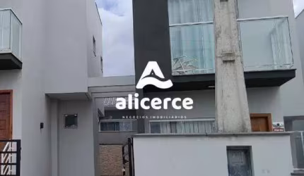 Casa à venda com 2 quartos 2 suítes, 79m² em Potecas São José