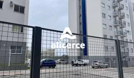 Apartamento à venda com 2 quartos , 50m² em Praia de Fora Palhoça