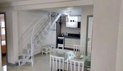 Cobertura à venda com 3 quartos 1 suíte, 140m² em Cachoeira do Bom Jesus Florianópolis