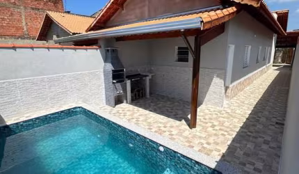 Casa nova 2 dormitórios com piscina no Bairro Jardim Praia Grande, Mongaguá/SP