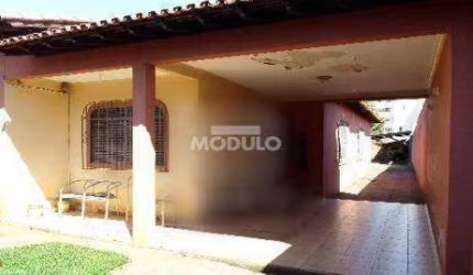 Casa residencial para locação no Centro