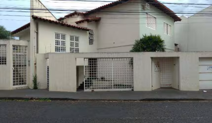 CASA RESIDENCIAL à venda, 8 quartos, 2 vagas, NOSSA SENHORA APARECIDA - Uberlândia/MG