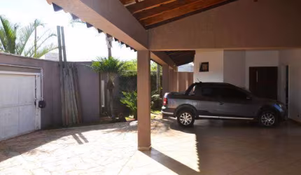 SOBRADO à venda, 3 quartos, 1 suíte, 6 vagas, MORADA DA COLINA - Uberlândia/MG
