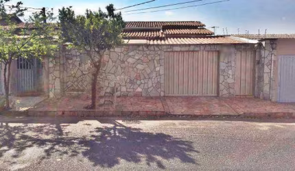 CASA RESIDENCIAL à venda, 3 quartos, 1 suíte, 2 vagas, Segismundo Pereira - Uberlândia/MG