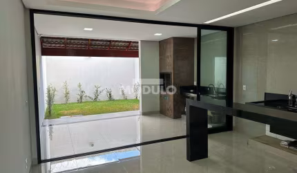 Exelente Sobrado com fino acabamento no Quinto Alto Umuarama