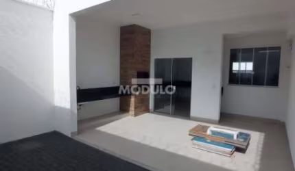 Exelente Sobrados de Fino Acabamento em Grand ville