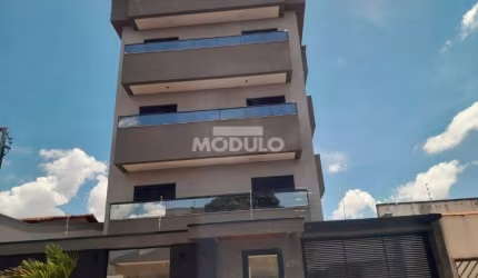 APARTAMENTO à venda, 2 quartos, 1 suíte, 1 vaga, Santa Mônica - Uberlândia/MG