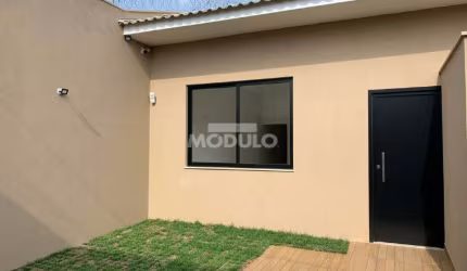 CASA RESIDENCIAL à venda, 2 quartos, 1 suíte, 1 vaga, Santa Rosa - Uberlândia/MG
