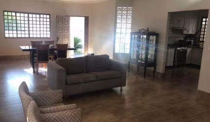 CASA RESIDENCIAL à venda, 3 quartos, 1 suíte, 4 vagas, Patrimônio - Uberlândia/MG