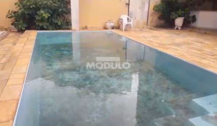 Excelente Casa com Fino Acabamento no Patrimonio