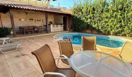 Casa Comercial/residencial para locação, bairro Lidice