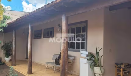 Casa a venda Osvaldo Rezende