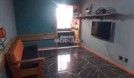 APARTAMENTO à venda, 3 quartos, 1 suíte, 1 vaga, Presidente Roosevelt - Uberlândia/MG