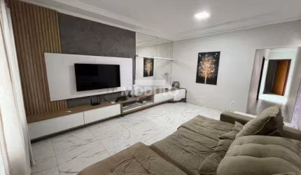 CASA RESIDENCIAL à venda, 3 quartos, 1 suíte, 2 vagas, ALTO UMUARAMA - Uberlândia/MG