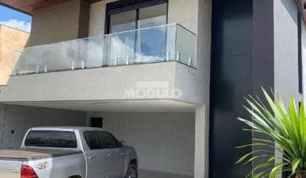 CASA DE CONDOMÍNIO à venda, 3 quartos, 3 suítes, 3 vagas, GAVEA - Uberlândia/MG