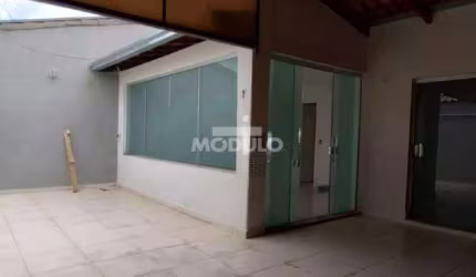 Casa residencial para locação no UMUARAMA