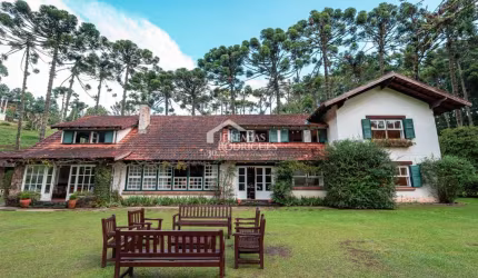 Casa com 9 dormitórios, 694 m² - Condomínio Reserva Figueiredo - Campos do Jordão/SP