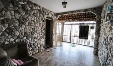 Casa à venda na Quadra 310 do Recanto das Emas – R$ 289.990