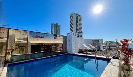 Cobertura a venda no corredor da vitoria com 2 suites piscina e vista mar