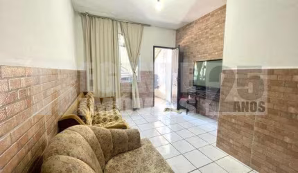 Casa á venda na Agronômica com 3 quartos próximo ao Angeloni