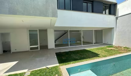 Casa com piscina, 4 suítes, 450m² - À venda no Brooklin Velho, São Paulo/SP
