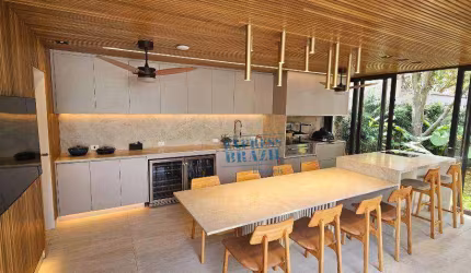 Exclusiva! Casa em Condomínio, totalmente mobiliada e pronta para morar, projeto sofisticado, 4 suítes, piscina, sauna, área gourmet c/churrasqueira!!
