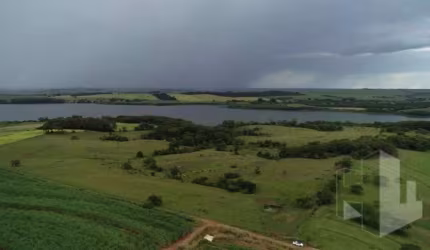 Imperdível: Sítio à venda em Arealva-SP, Zona Rural, 2 quartos, 2 salas, 1 banheiro, 2 vagas, 338.800m² por R$338.800,00