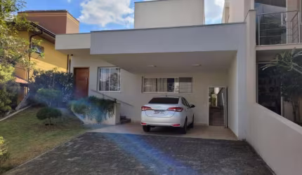 Imóvel exclusivo: Casa em condomínio à venda em Valinhos-SP, Residencial Villaggio Fiorentino - 3 quartos, 1 suíte, 2 salas, 3 banheiros, 4 vagas, 170m².
