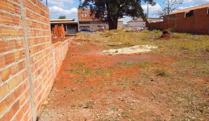 Terreno Plano 5X30m2 Escriturado, Oportunidade, A dez minutos do centro de Tatui